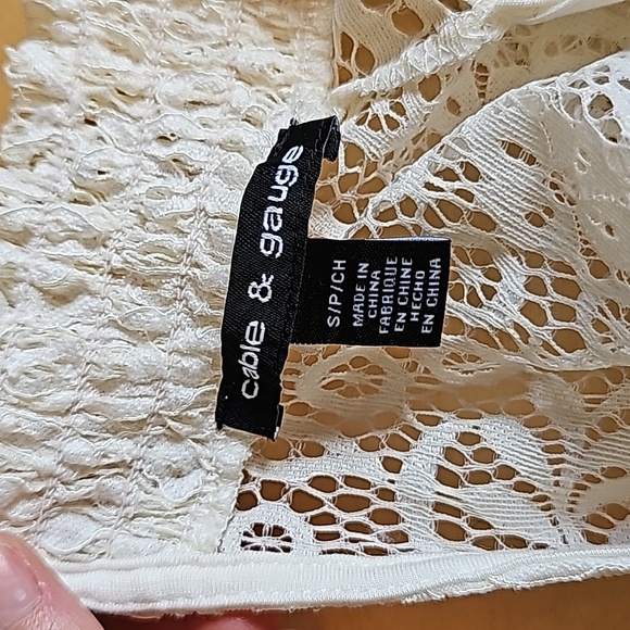 Cable & gage lace high neck top - Picture 3 of 6